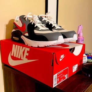 Nike air max EXCEE - white/university red-black size 9